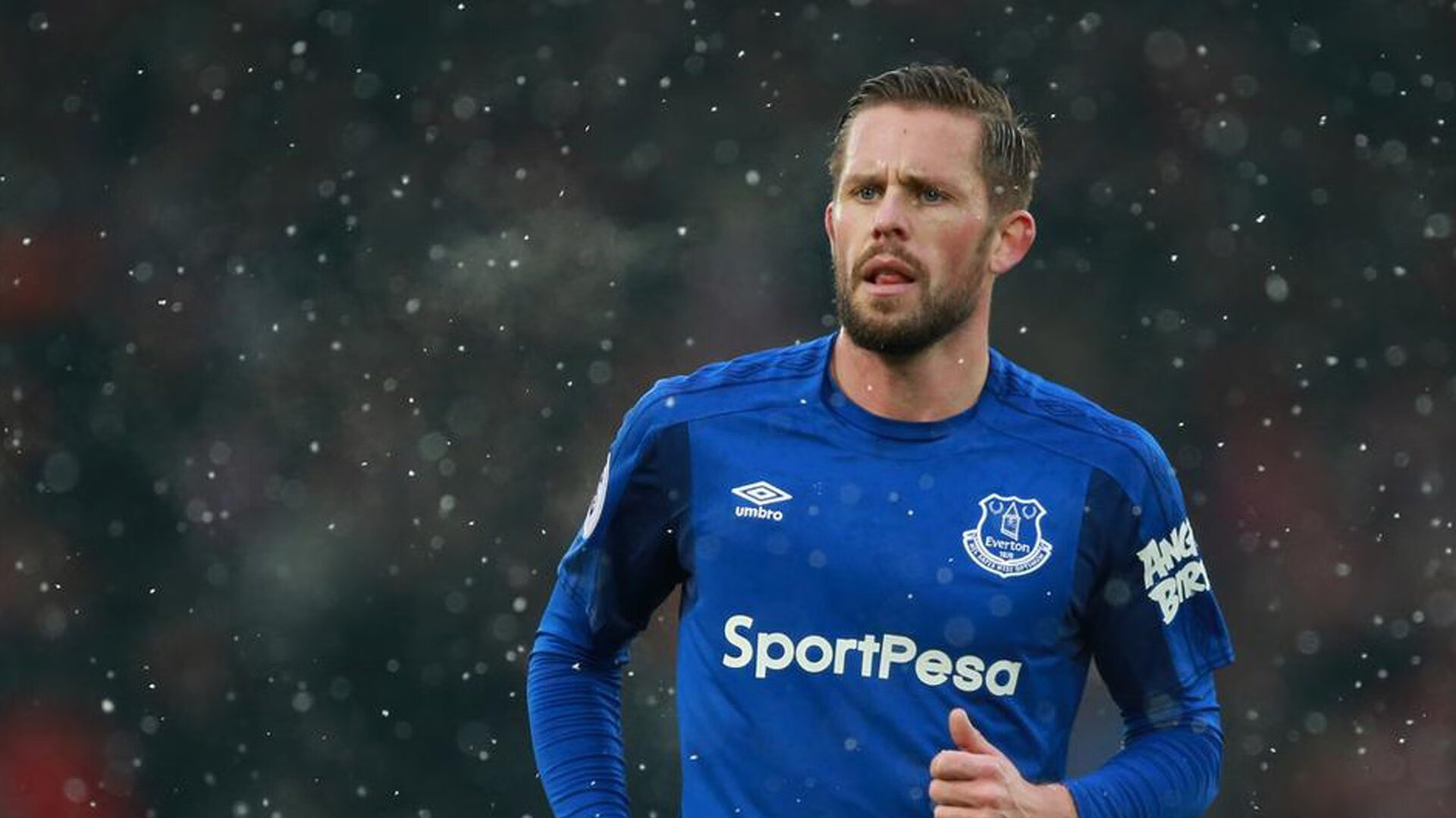 AYX GAMING-球员场上决策力是否能通过训练提升，对足球运动员比赛中的运动决策水平进行评价