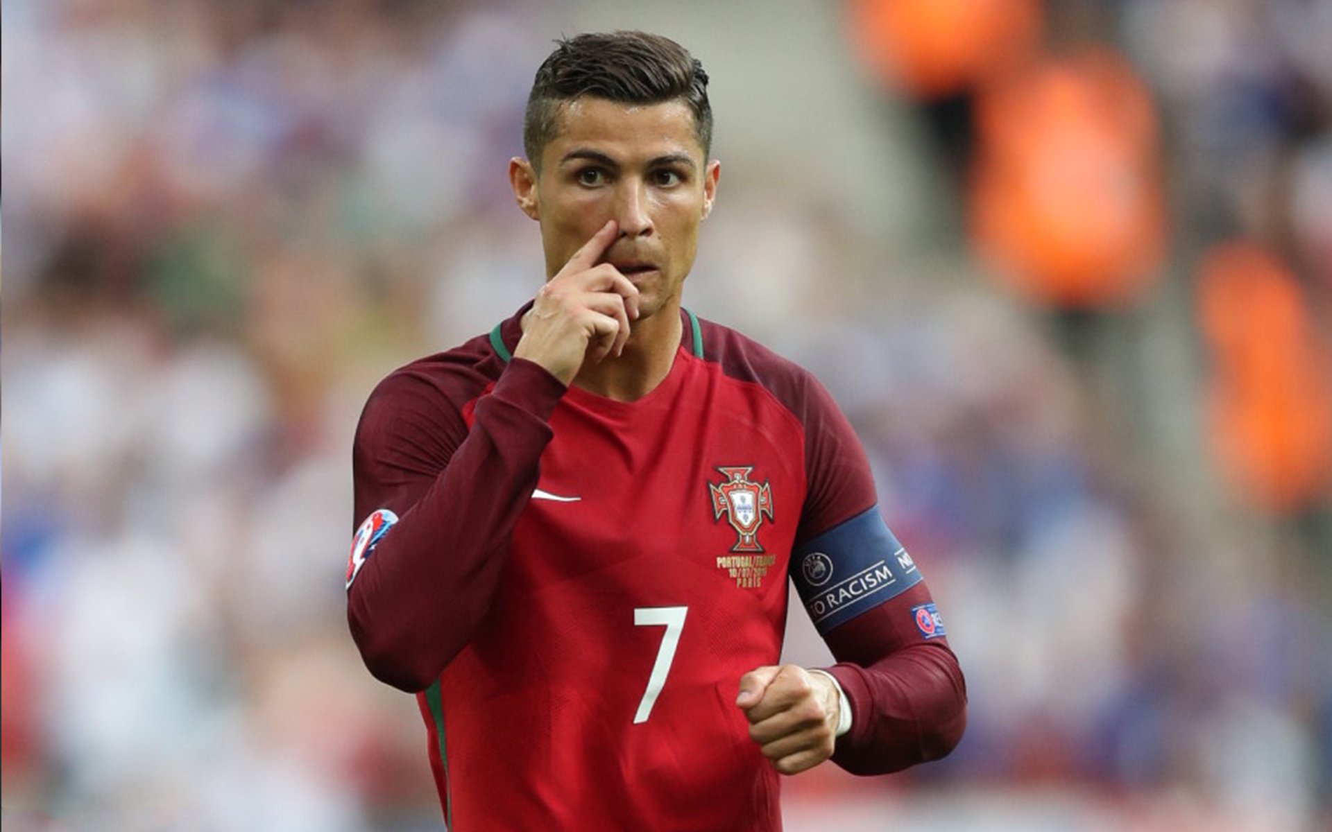 爱游戏电竞官网-中立代表队B混合接力赛场勇敢拼搏